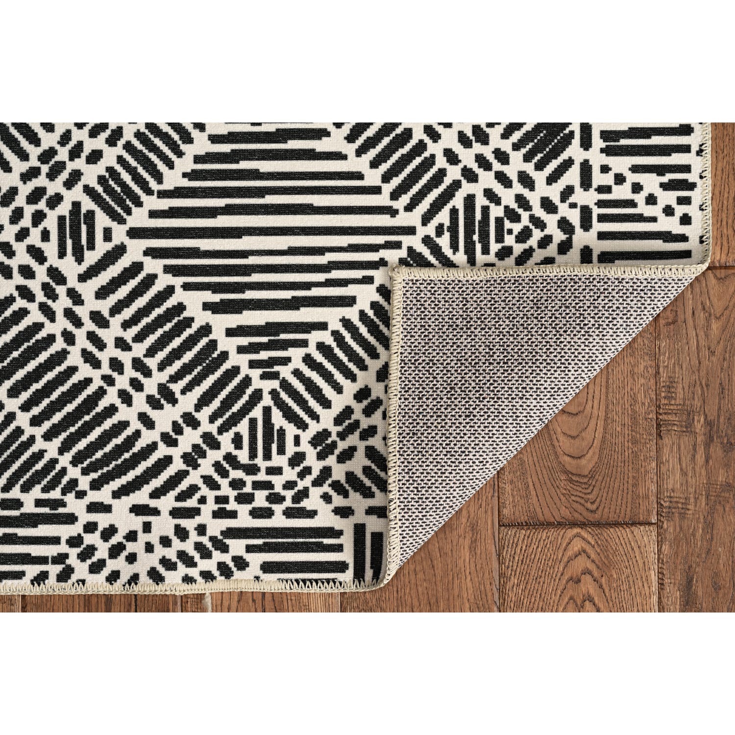 Linon Washable Indoor Rug, Hecate, 5ft x 7ft, Ivory/Black - Image 4
