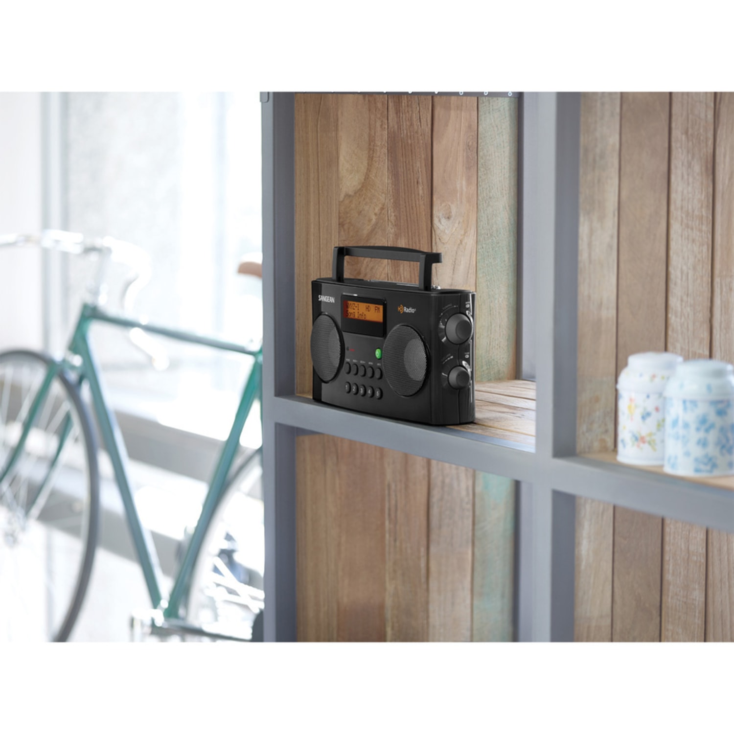 Sangean HDR-16 Radio Tuner - 5 x AM, 5 x FM - LCD Display - Portable - Image 4