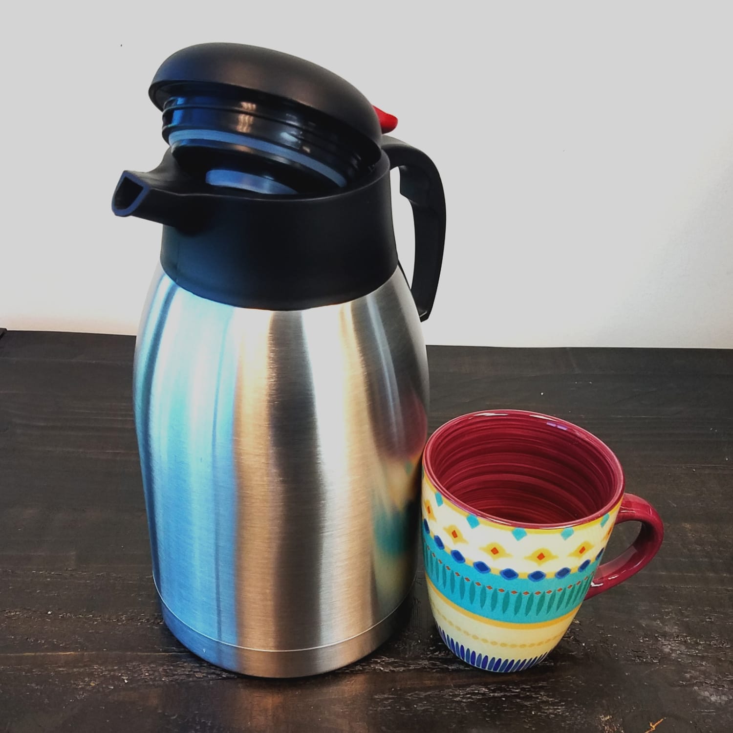 Brentwood 68 Oz Stainless-Steel Coffee Thermos - Image 6