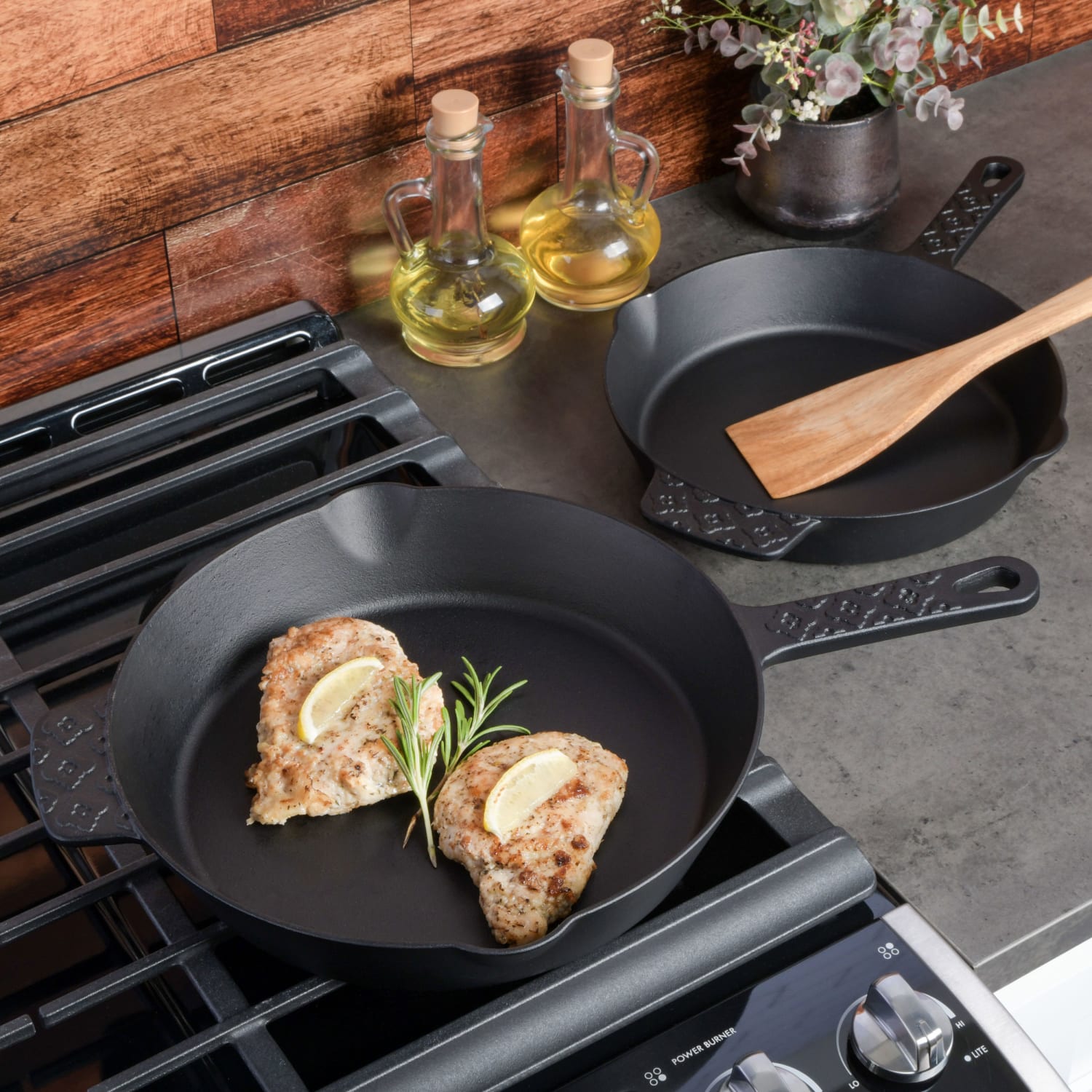 Spice by Tia Mowry Savory Saffron Pre-Seasoned Cast Iron Skillet, 10in, Black - Image 5