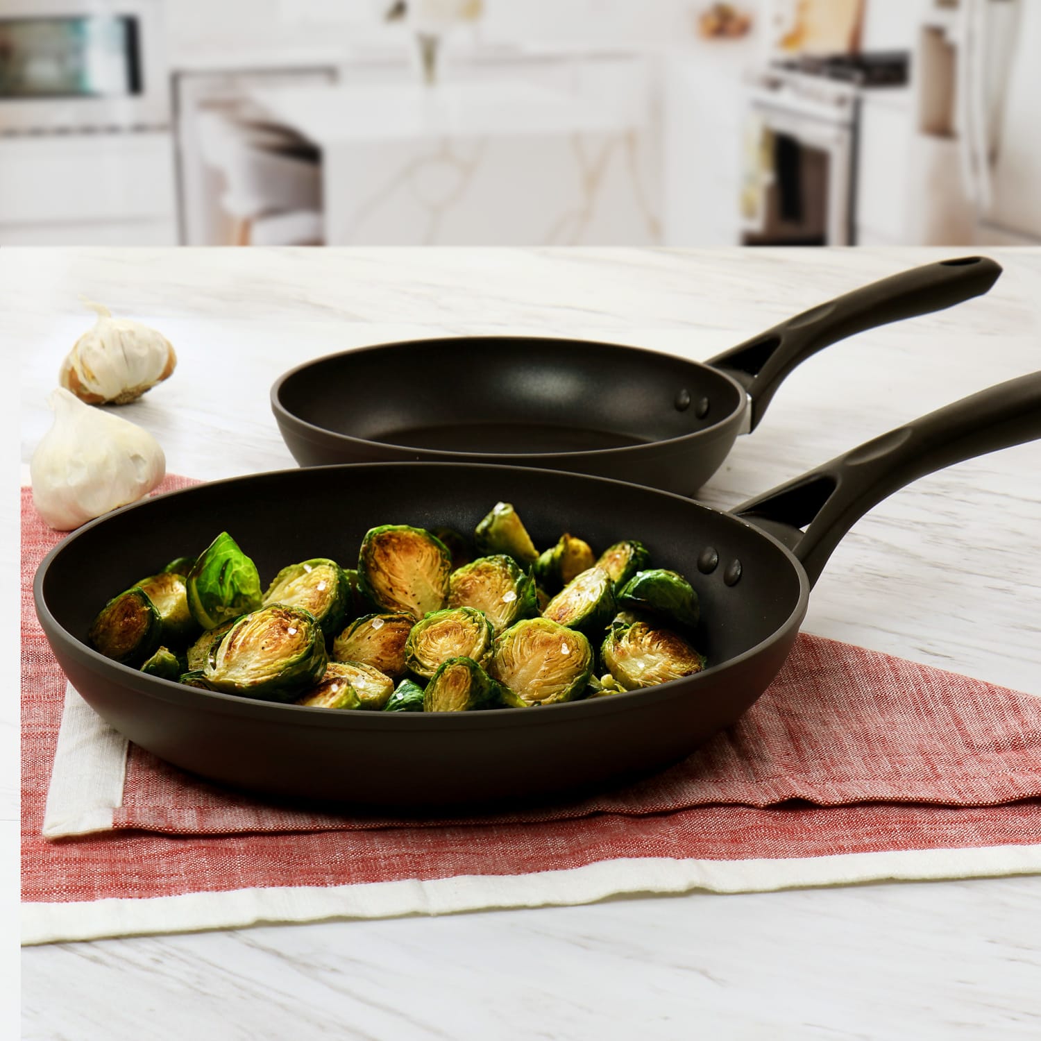 Oster 2-Piece Non-Stick Aluminum Frying Pan Set, Black - Image 5