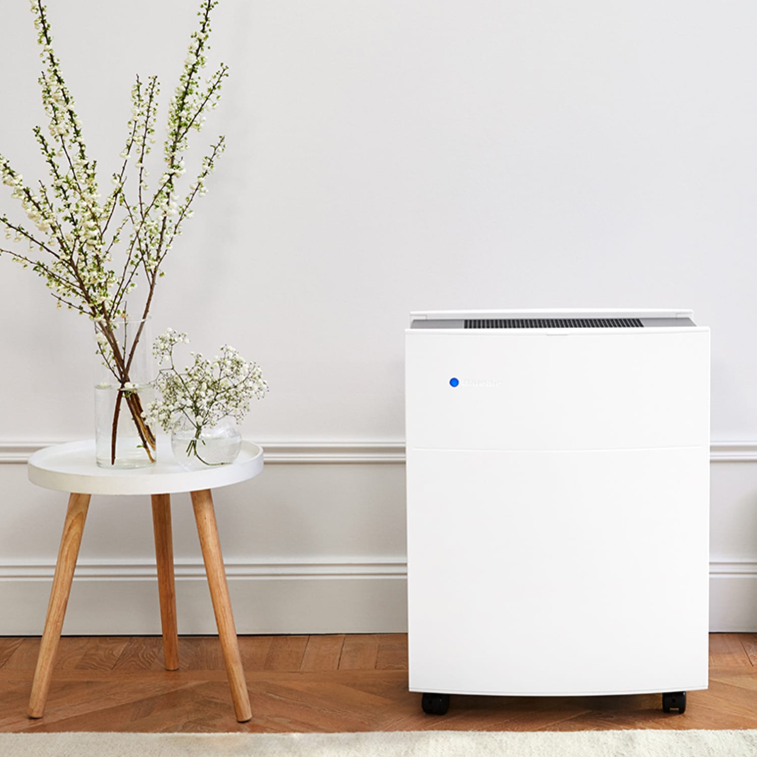 Blueair, Inc. Classic 605 Smart Console Air Purifier, 775 Sq. Ft. Coverage, White - Image 6