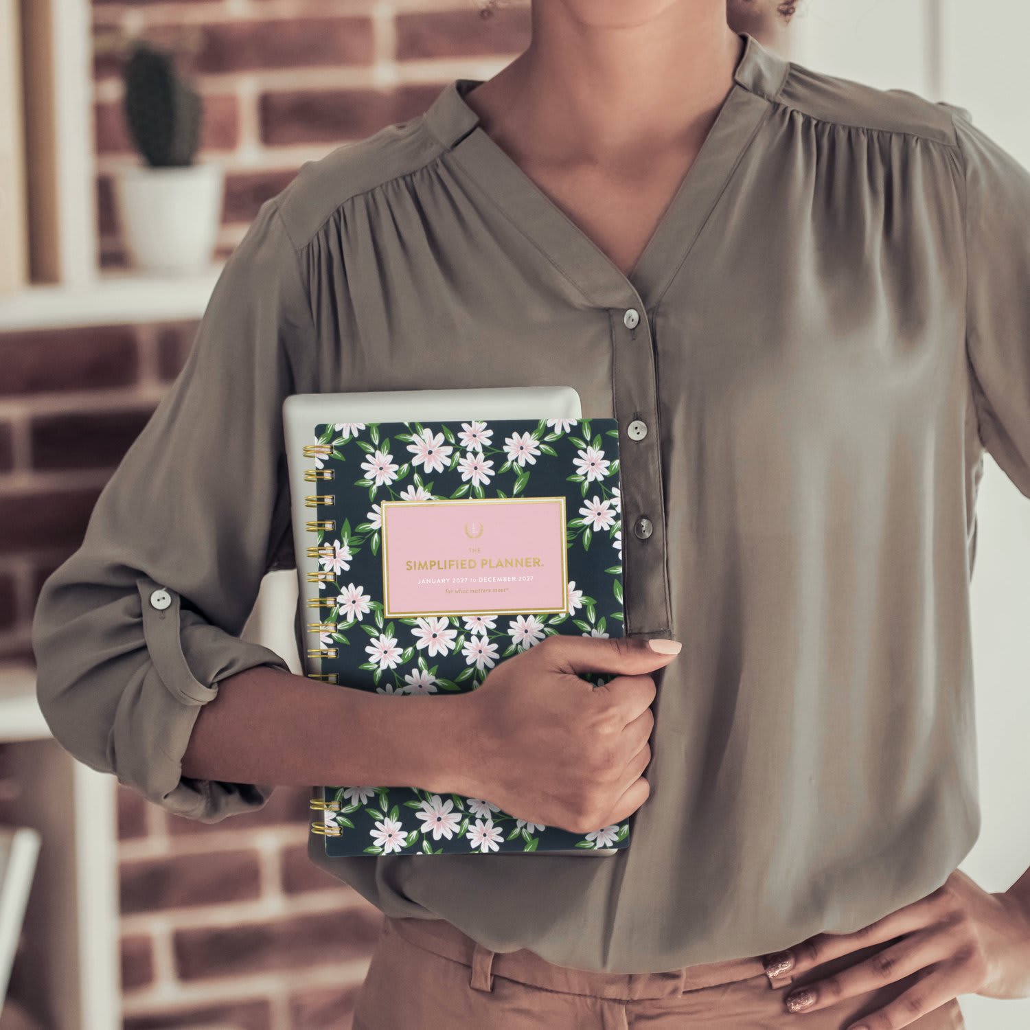 Simplified by Emily Ley for AT-A-GLANCE 2027 Weekly Monthly Planner, Berry Floral, Small, 5 1/2in x 8 1/2in - Image 6