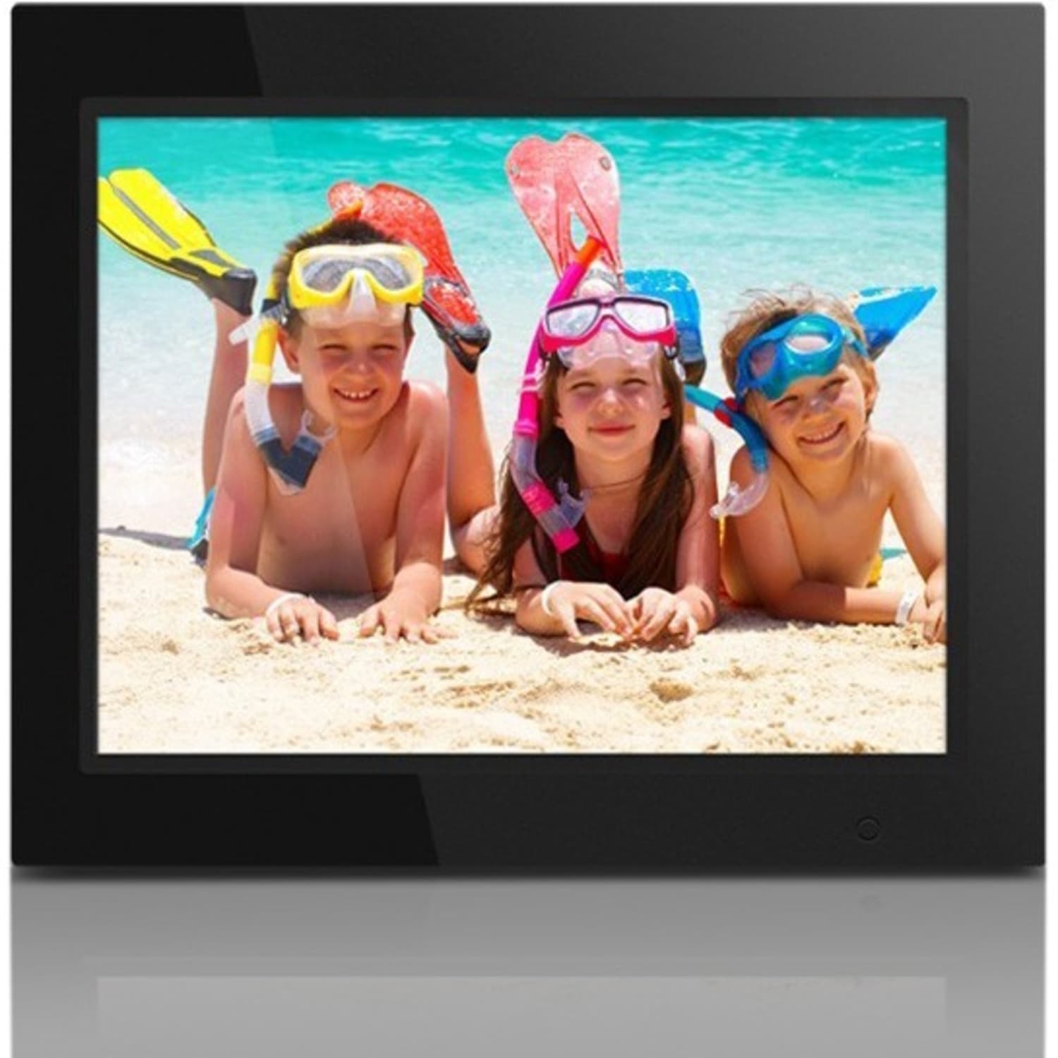 Aluratek ADMPF315F 15in High-Resolution Digital Photo Frame, 14in x 1.13in x 12in, Black - Image 3