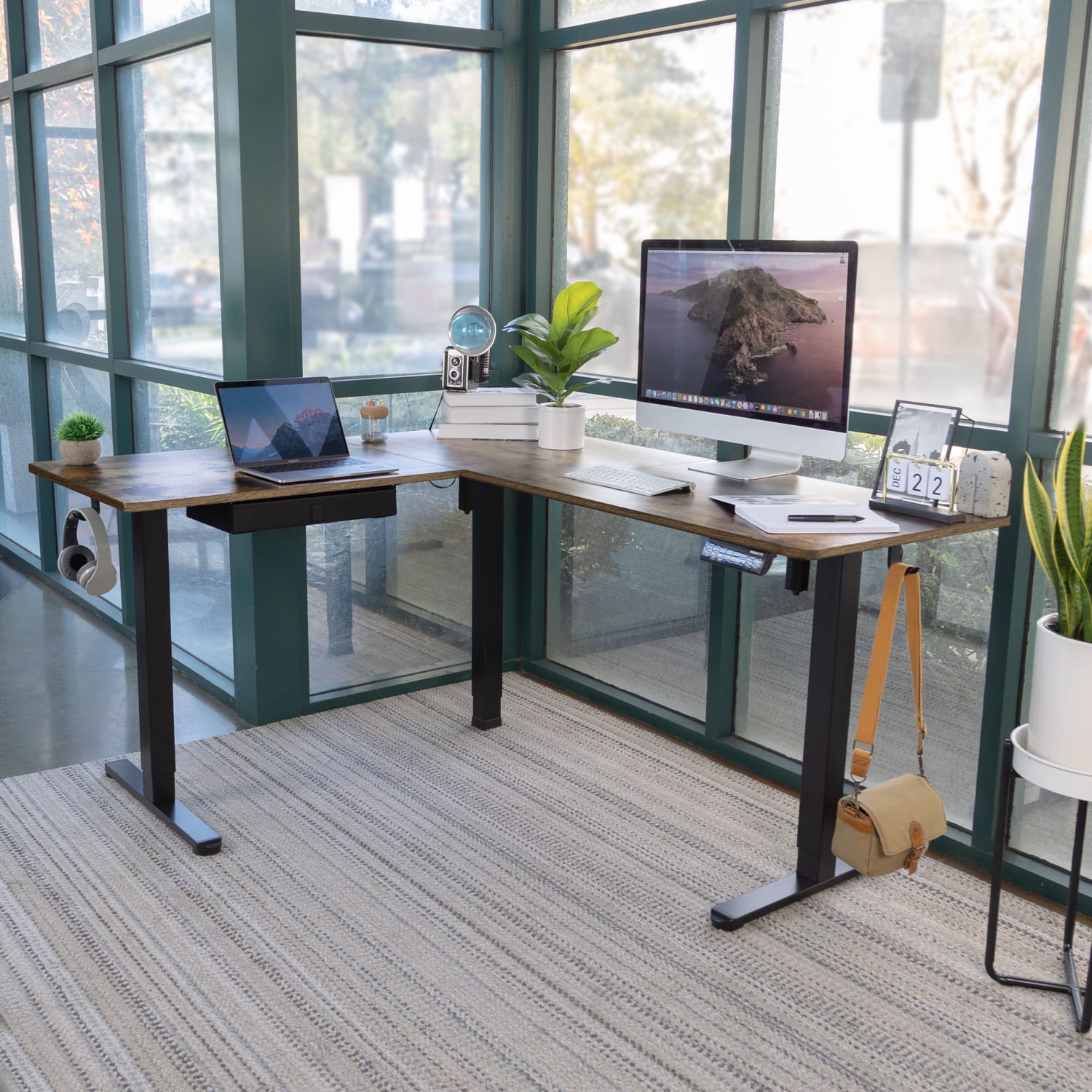 Mount-It! Large Height Adjustable 28.3in and 46.5in Corner Sit-Stand Desk, Brown - Image 4
