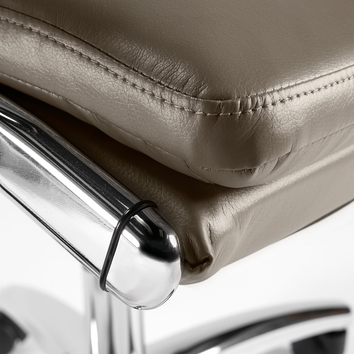 Bush Business Furniture Modelo Bonded Leather High-Back Office Chair, Wash Gray, Standard Delivery - Image 6