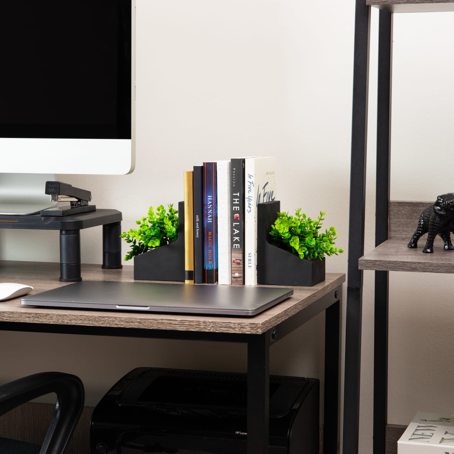 Mind Reader Contemporary Planter Bookends, Black, Set Of 2 Bookends - Image 3
