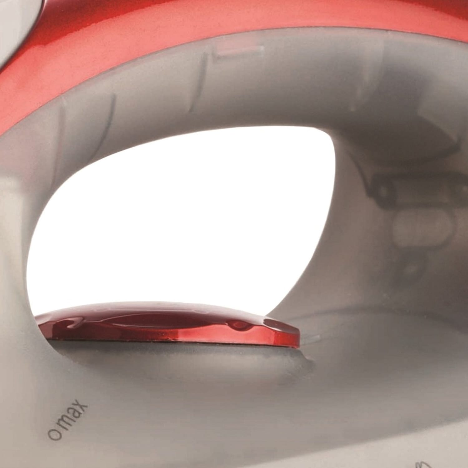 Brentwood BTWMPI54 Spray Iron, Red - Image 6