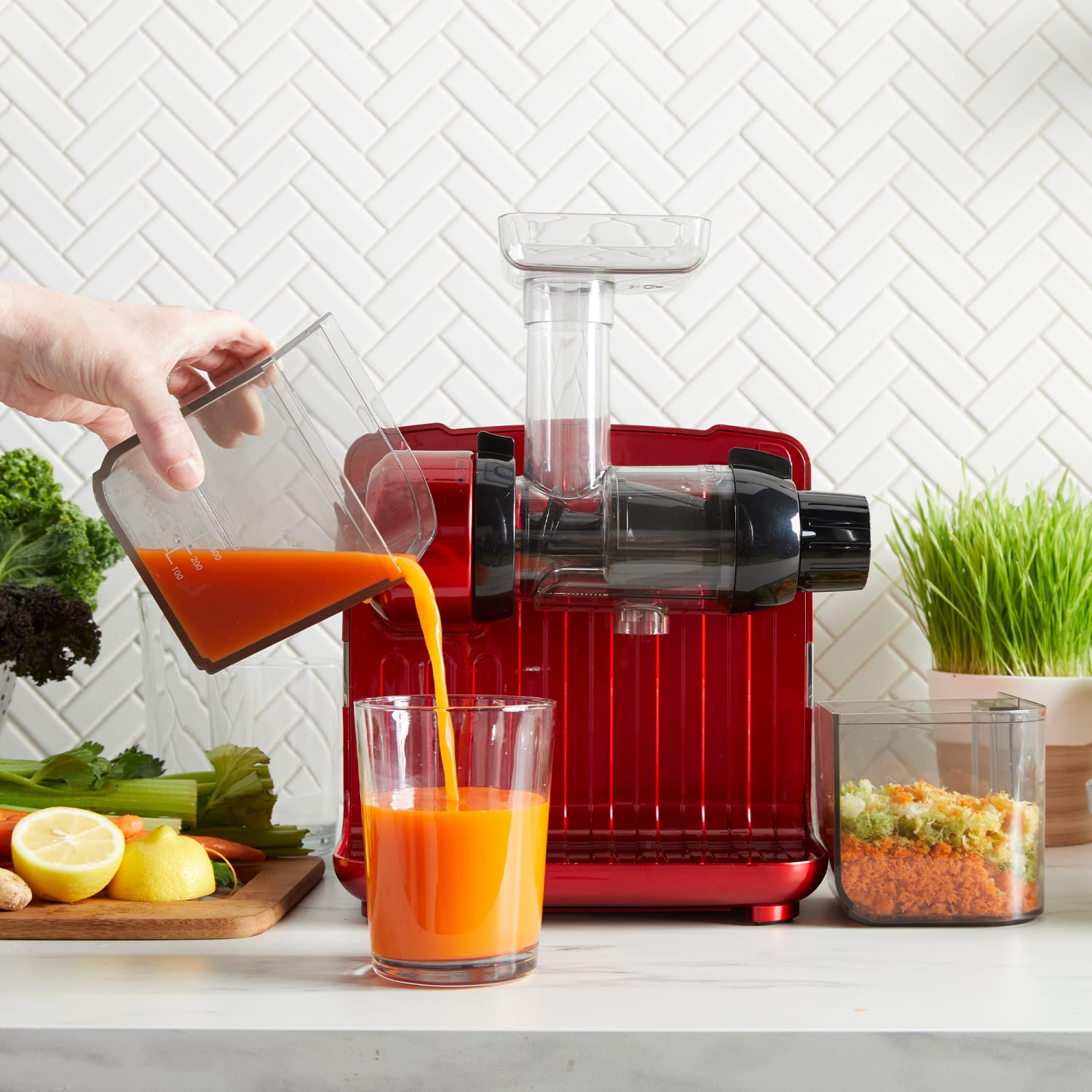 Omega Cold Press 365 Cube-Style Slow Juicer, Red - Image 3