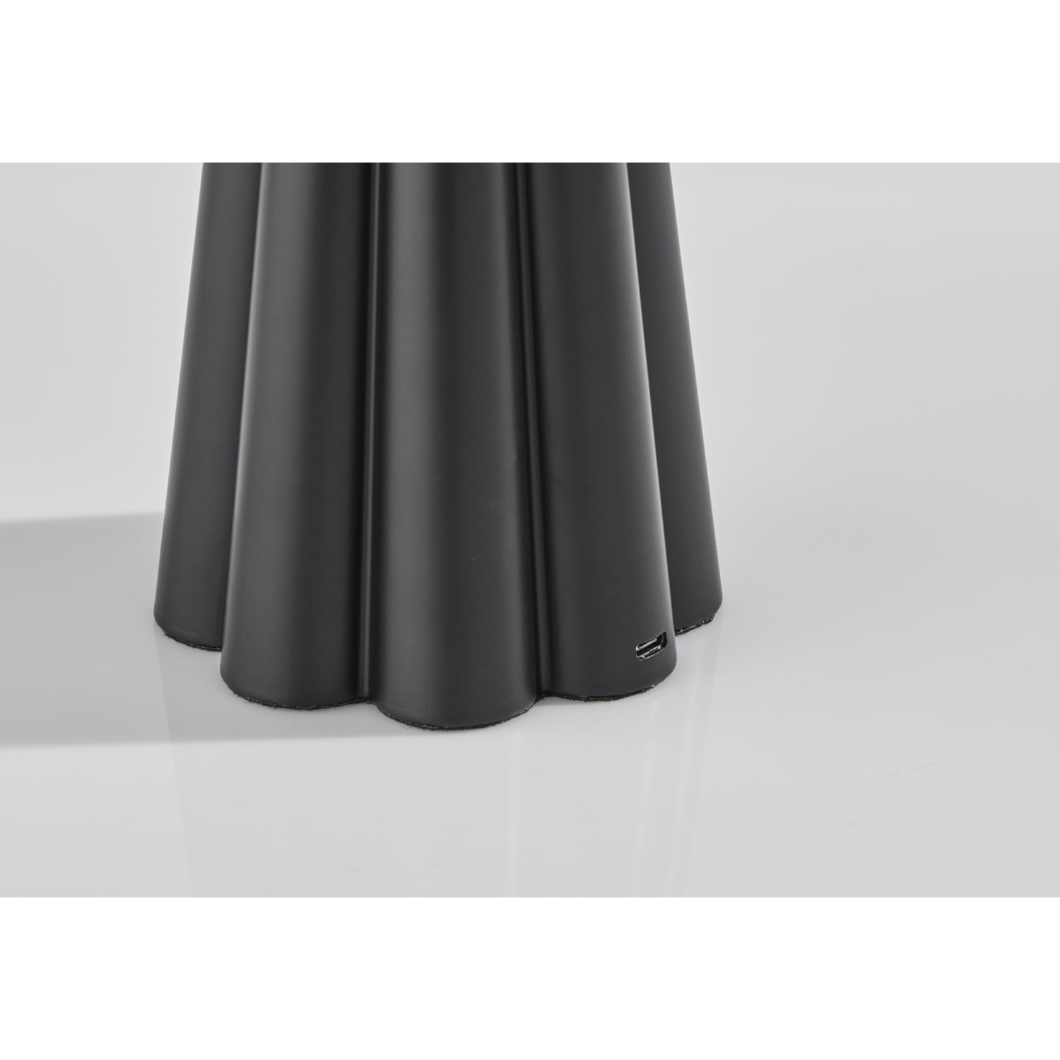Adesso Mattie Cordless LED Indoor/Outdoor Table Lamp, 10inH, Black - Image 5