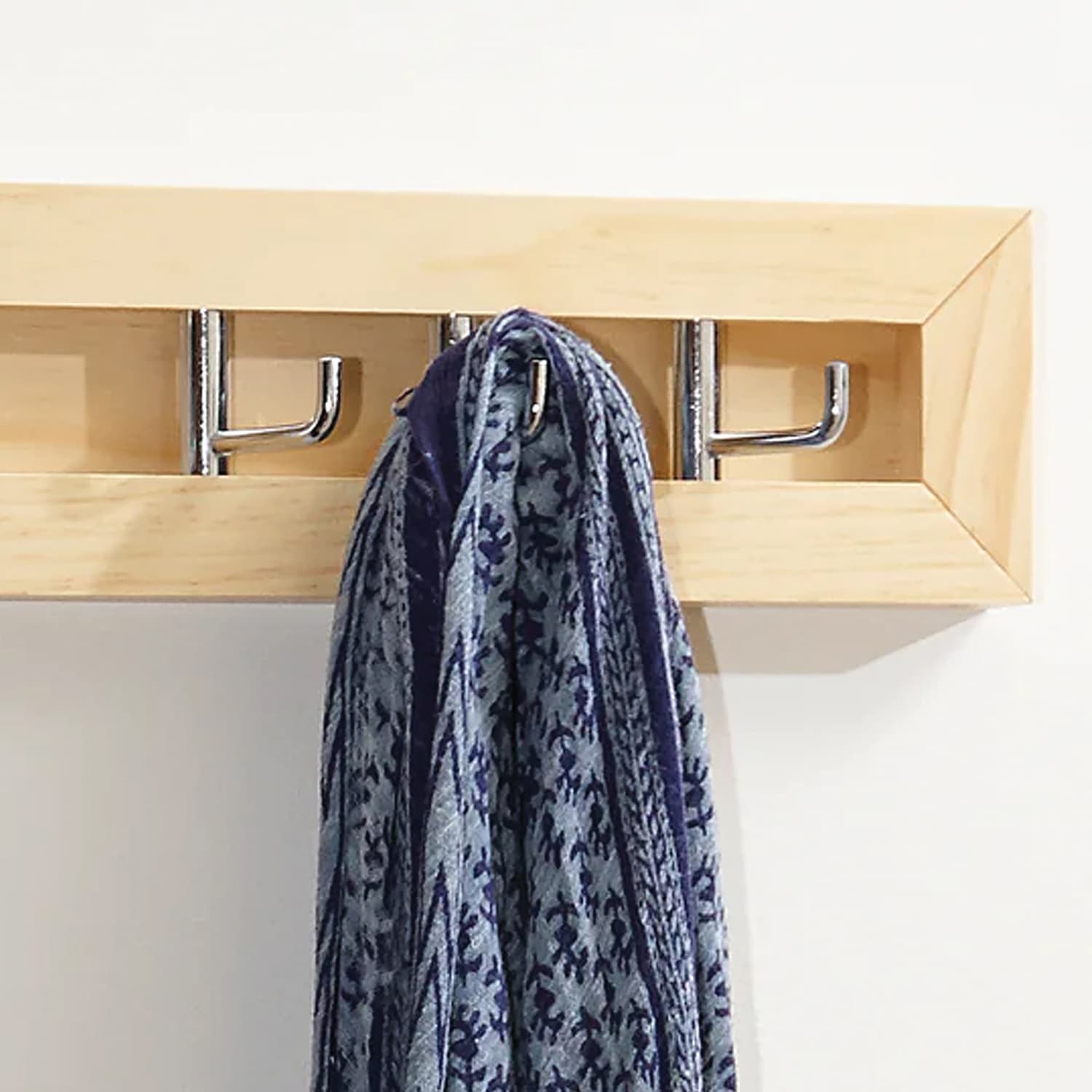 Better Houseware Milano Hook Horizontal Rack, 1inH x 4inW x 17-1/8inD, Natural/Silver - Image 5
