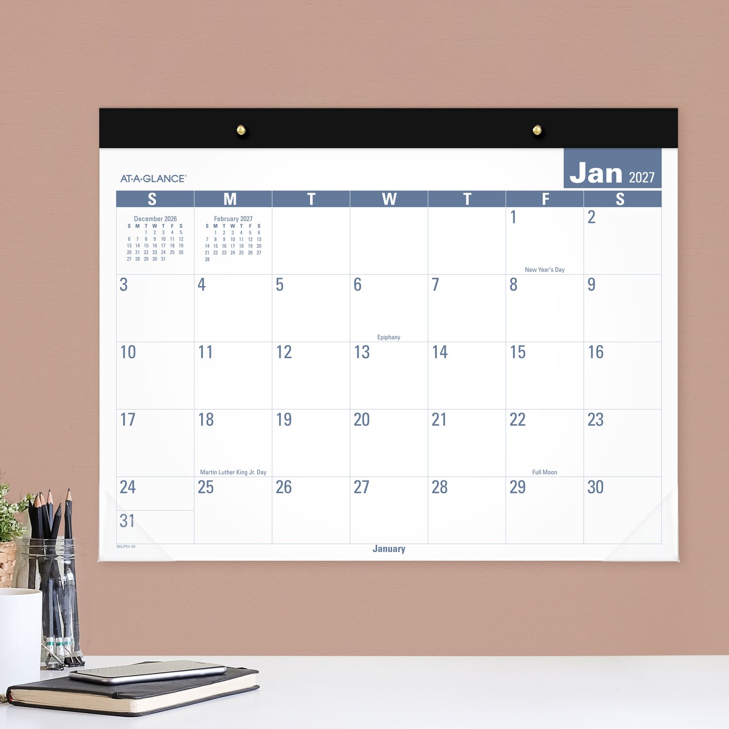 AT-A-GLANCE 2027 Easy to Read Desk Pad Calendar, Standard, 21 3/4in x 17in - Image 5