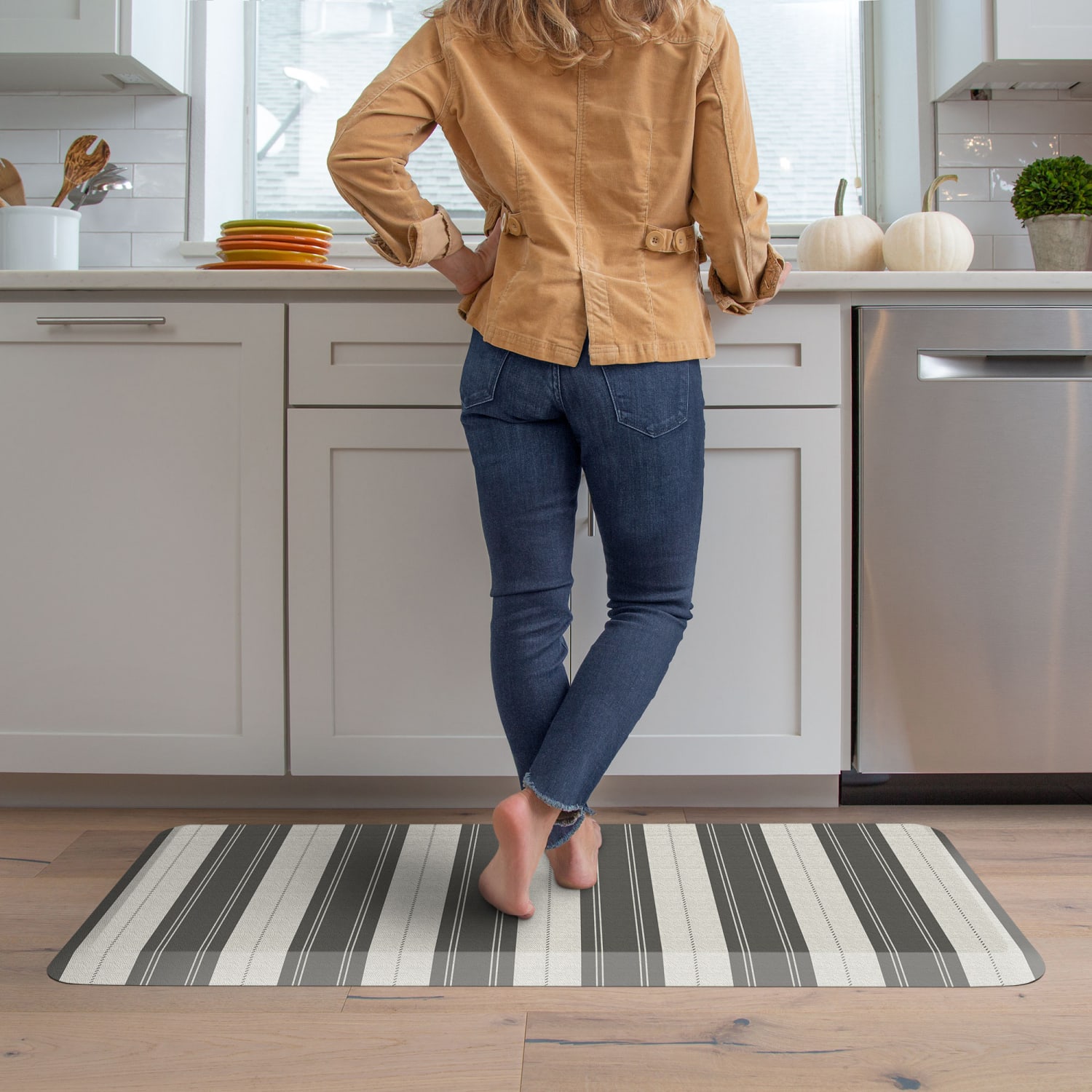 GelPro Designer Comfort Polyurethane Anti-Fatigue Mat For Hard Flooring, 20in x 48in, Taylor Gray - Image 3