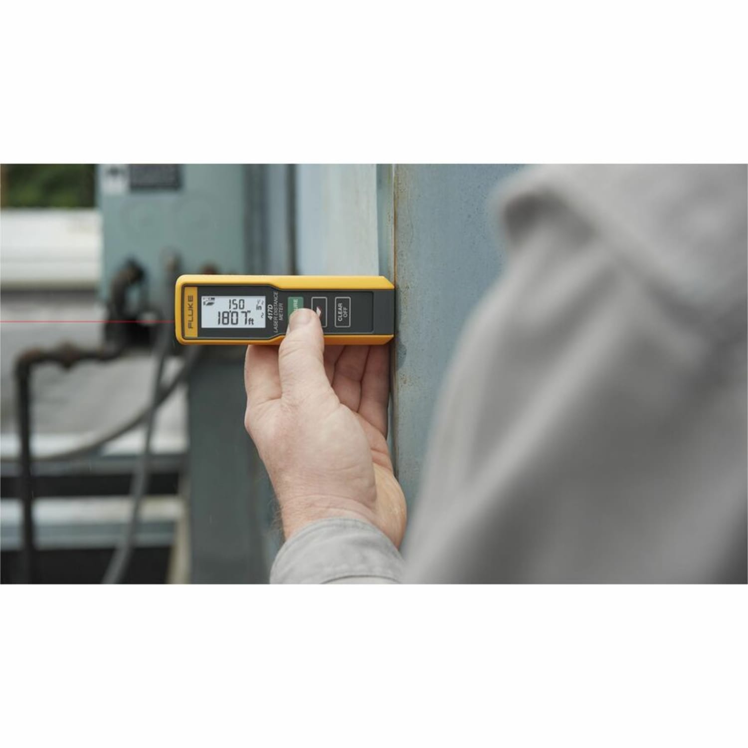 Fluke 417D Laser Distance Meter - Laser Measure - Laser Level - 131 ft - ± 78.7 mil - AAA Battery LCD Display - Image 6