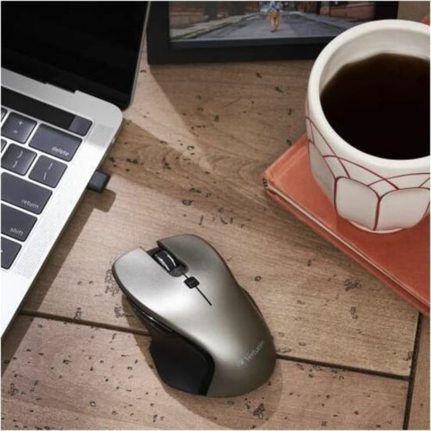 Verbatim USB-C Wireless Blue LED Mouse - Graphite - Blue LED/Optical - Wireless - Radio Frequency - 2.40 GHz - Graphite - USB Type C - 1600 dpi - 6 Button(s) - 1 Each - Image 3