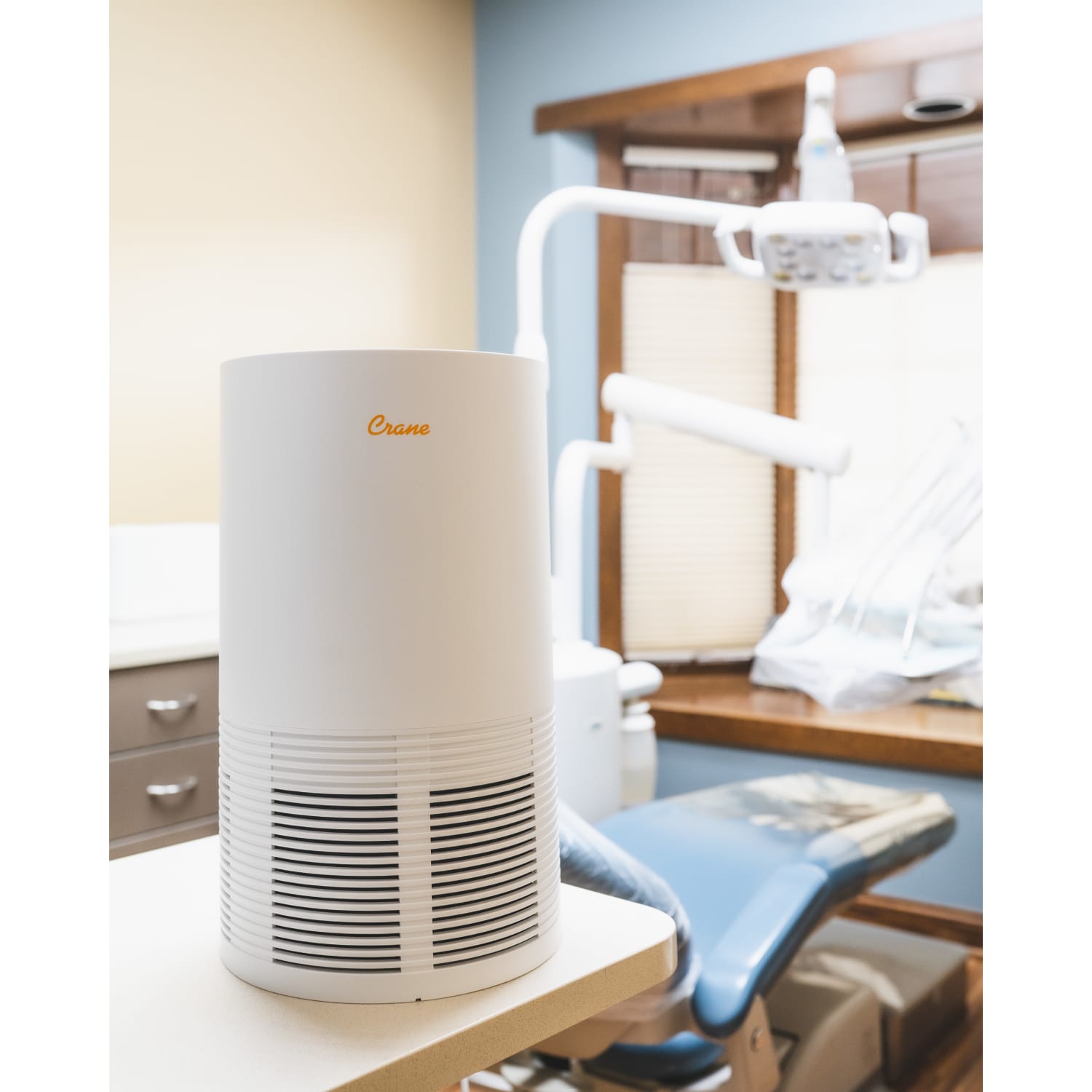 Crane True HEPA Air Purifier with Germicidal UV Light, 300 Sq Ft. Coverage, 9 1/2in x 9 1/2in x 15 1/3in, White - Image 4