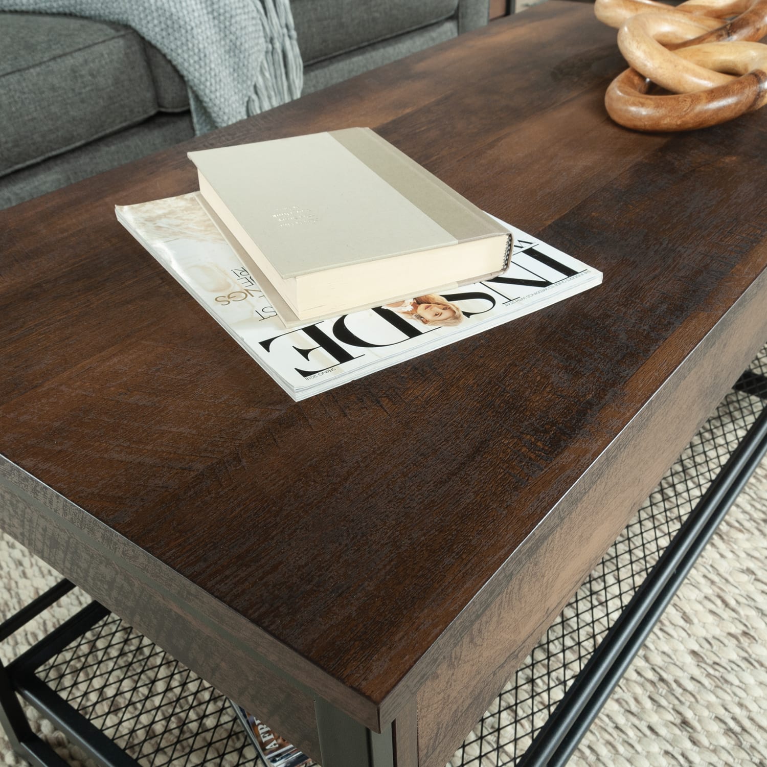 Sauder Briarbrook Metal Lift-Top Coffee Table/Computer Desk, 19-3/4inH x 40inW x 19-1/2inD, Barrel Oak/Black - Image 6