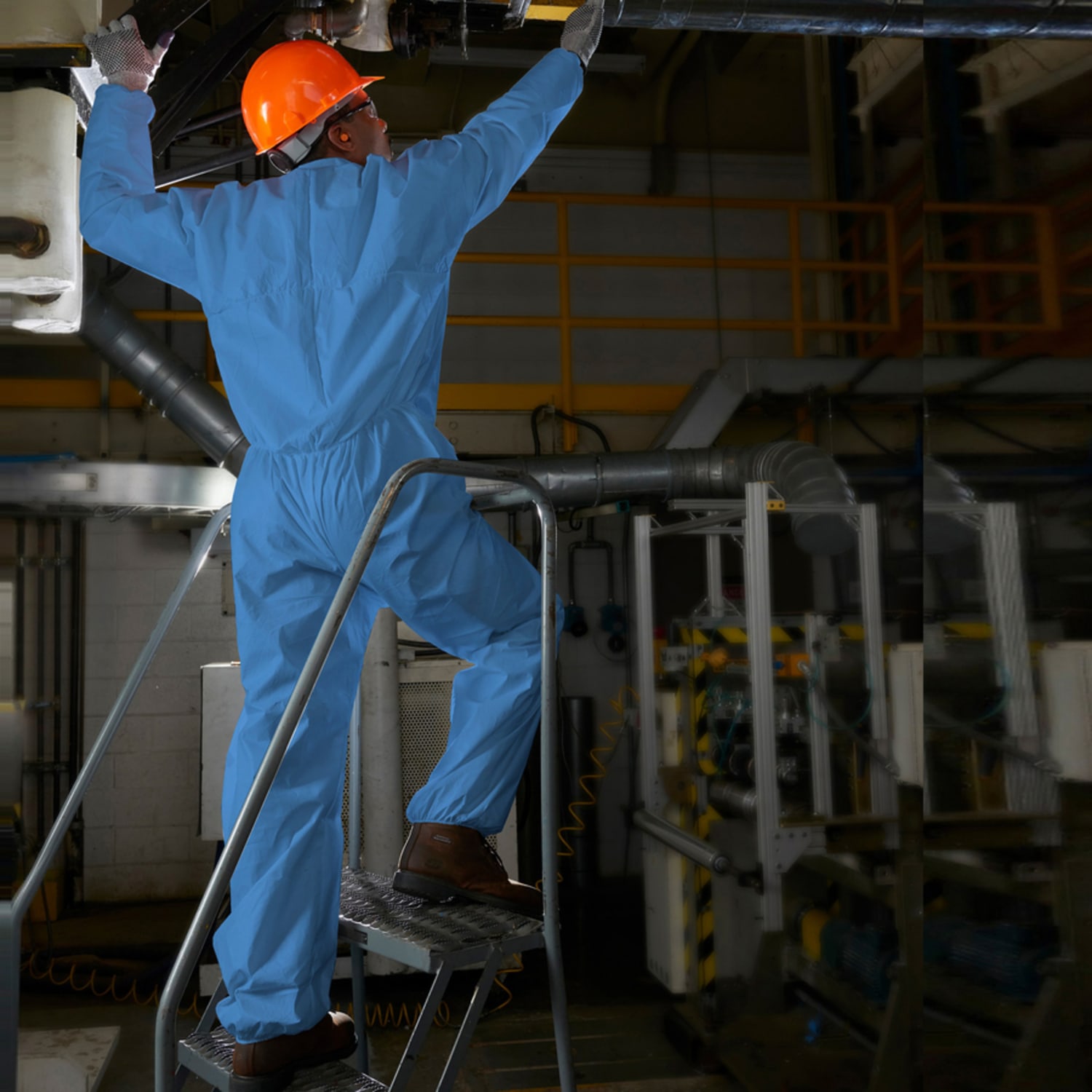 Kleenguard A20 Coveralls - Zipper Front, Elastic Back, Wrists & Ankles - Size 2-Xtra Large - Flying Particle, Contaminant, Dust Protection - Blue - Zipper Front, Elastic Wrist & Ankle, Breathable, Comfortable - 24 / Carton - Image 5