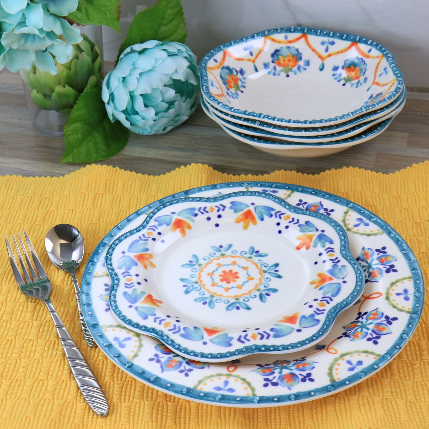 Gibson Home 12-Piece Tamara Melamine Dinnerware Set, White Floral - Image 3