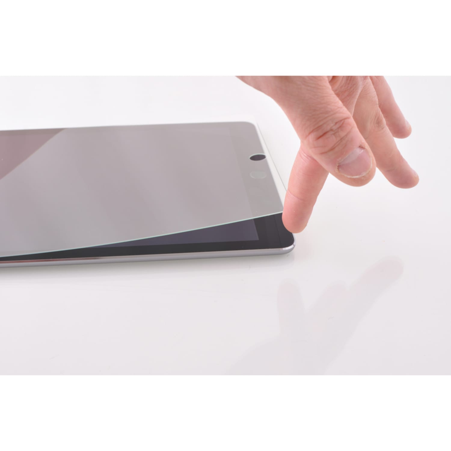 Codi 50 PACK - Tempered Glass Screen Protector for iPad 9.7in - Image 3