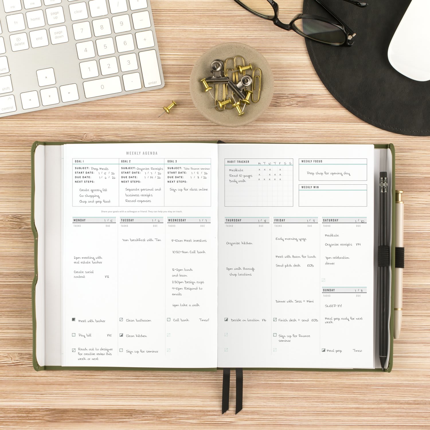 AT-A-GLANCE FOUNDATION GOAL SETTING Undated Weekly Monthly Planner, Green, Small, 5 1/2in x 8 1/2in - Image 3