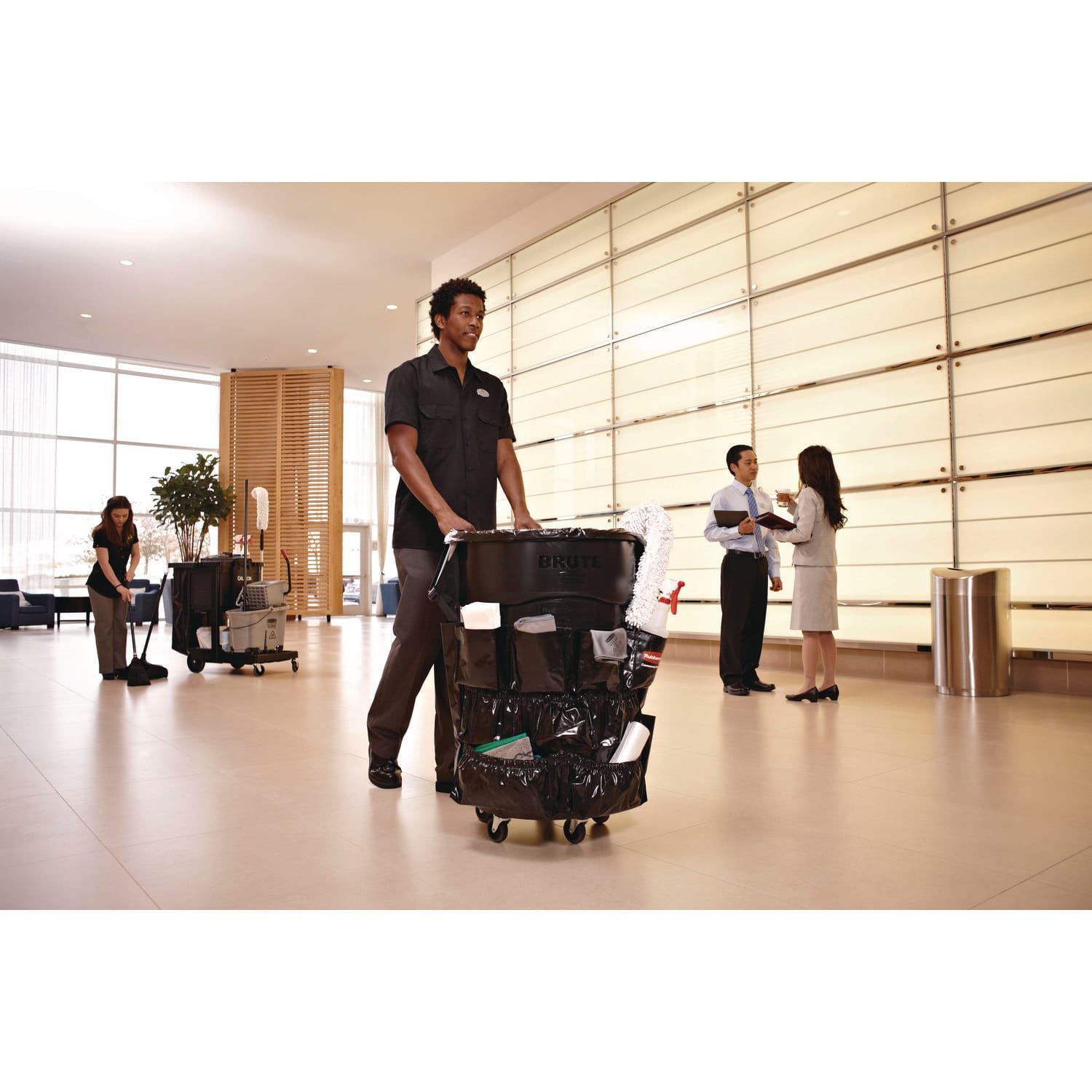 Rubbermaid Commercial Brute Caddy Bag, 12 Compartments, Black, 6/Carton - Image 4
