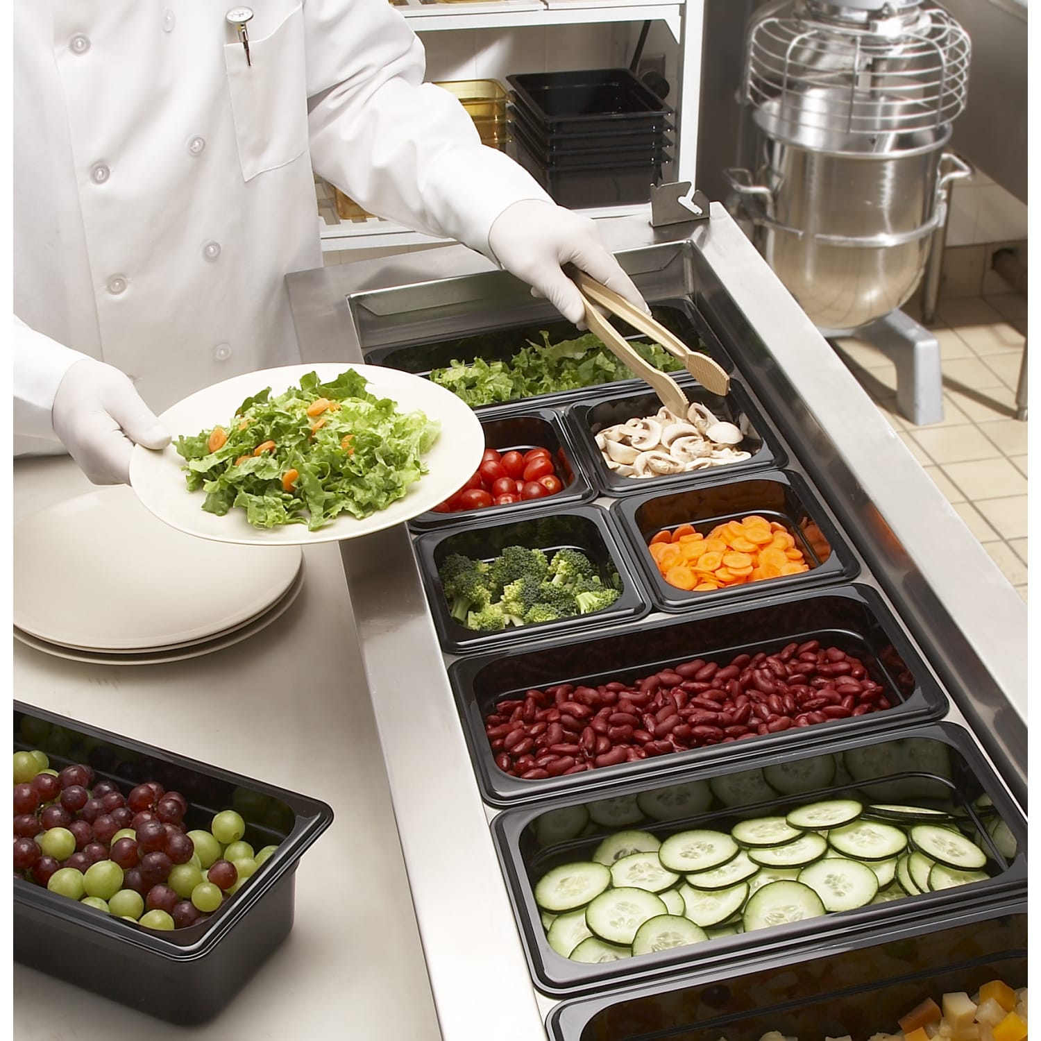 Cambro Camwear GN 1/3 Size 2in Food Pans, 2inH x 7inW x 12-3/4inD, Black, Set Of 6 Pans - Image 4
