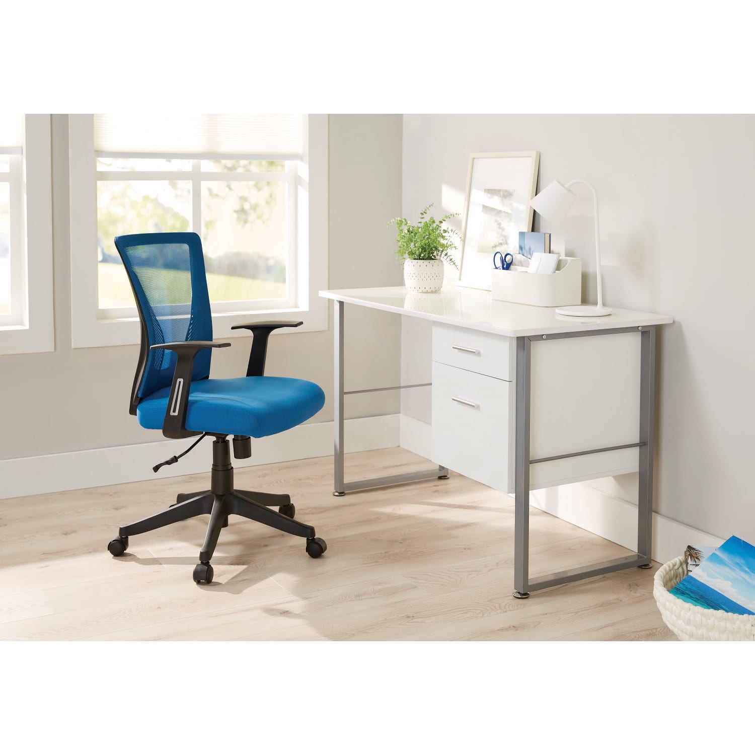 Realspace Radley Mesh/Fabric Mid-Back Task Office Chair, Rich Blue, BIFMA Compliant - Image 9