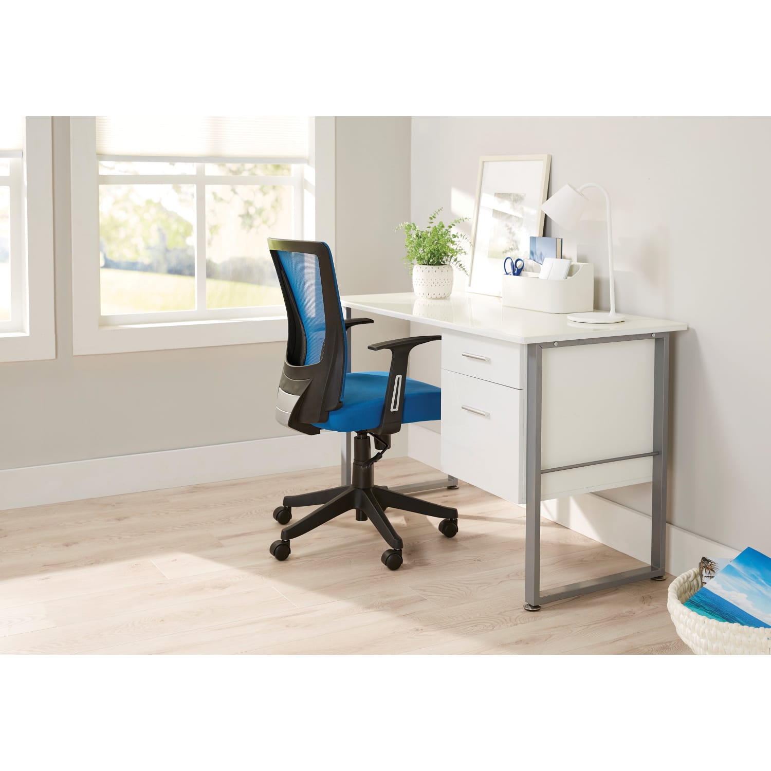 Realspace Radley Mesh/Fabric Mid-Back Task Office Chair, Rich Blue, BIFMA Compliant - Image 10