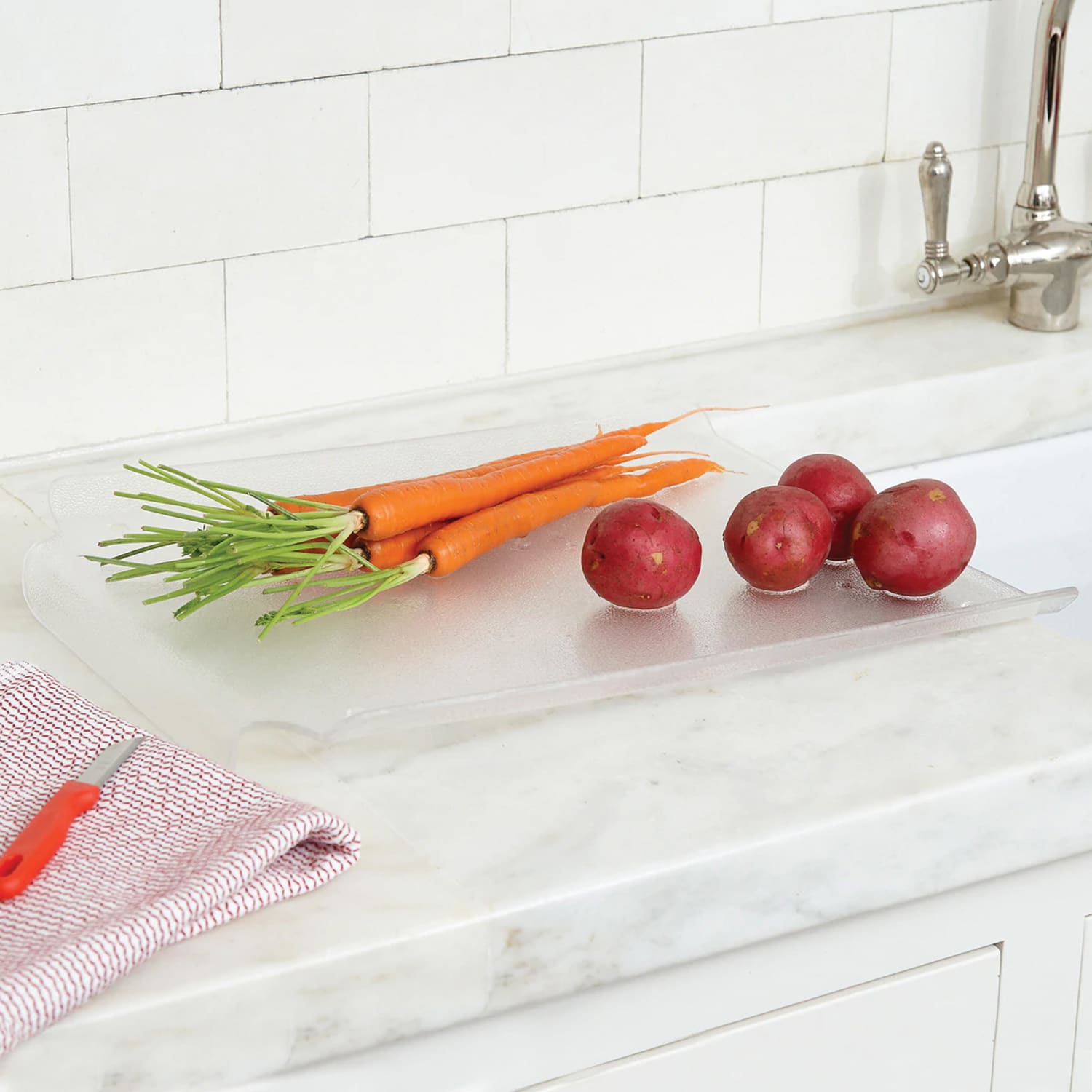 Better Houseware Acrylic Dual-Purpose Slanted Drain And Cutting Board, 19in x 14-1/2in x 2in, Clear - Image 3