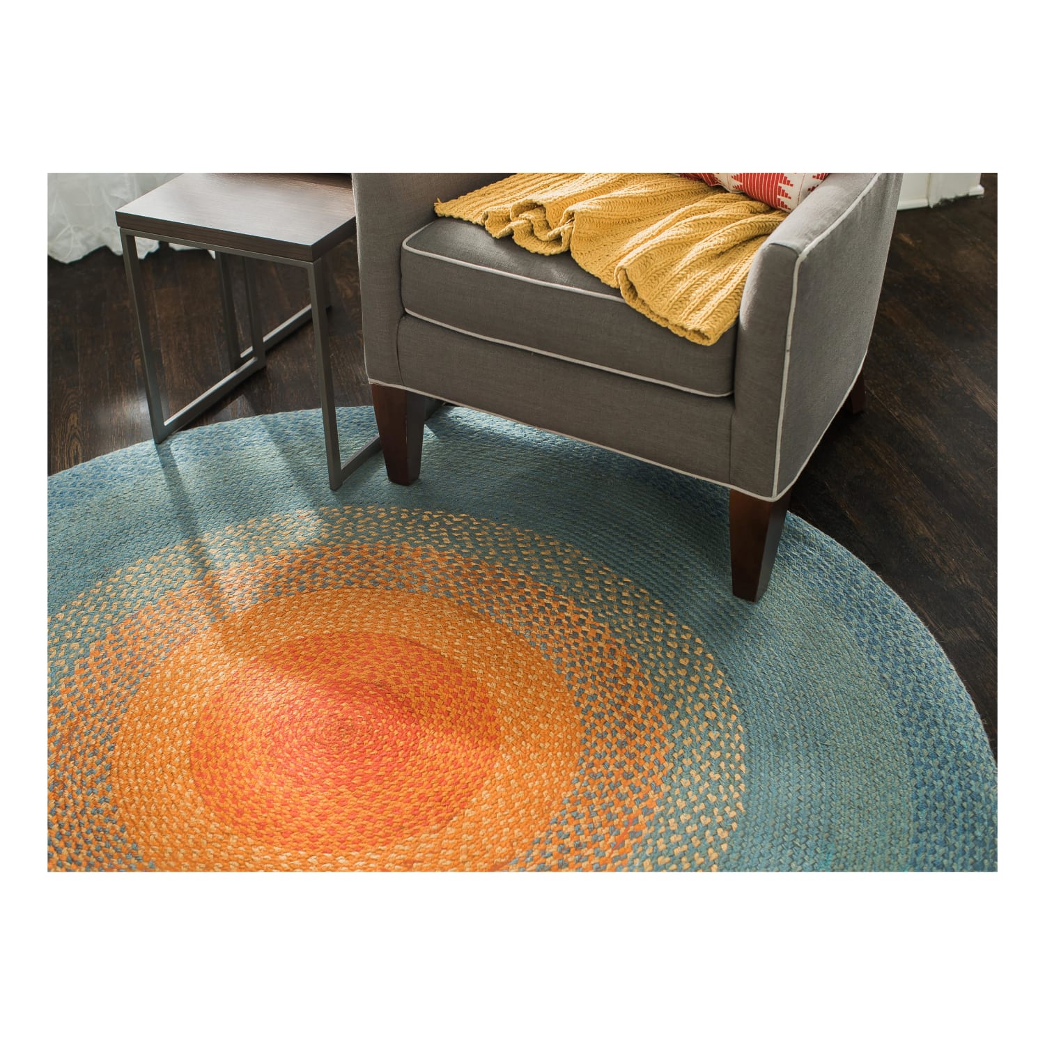 Anji Mountain Olwyn Braided Rug, 4ft, Multicolor - Image 4