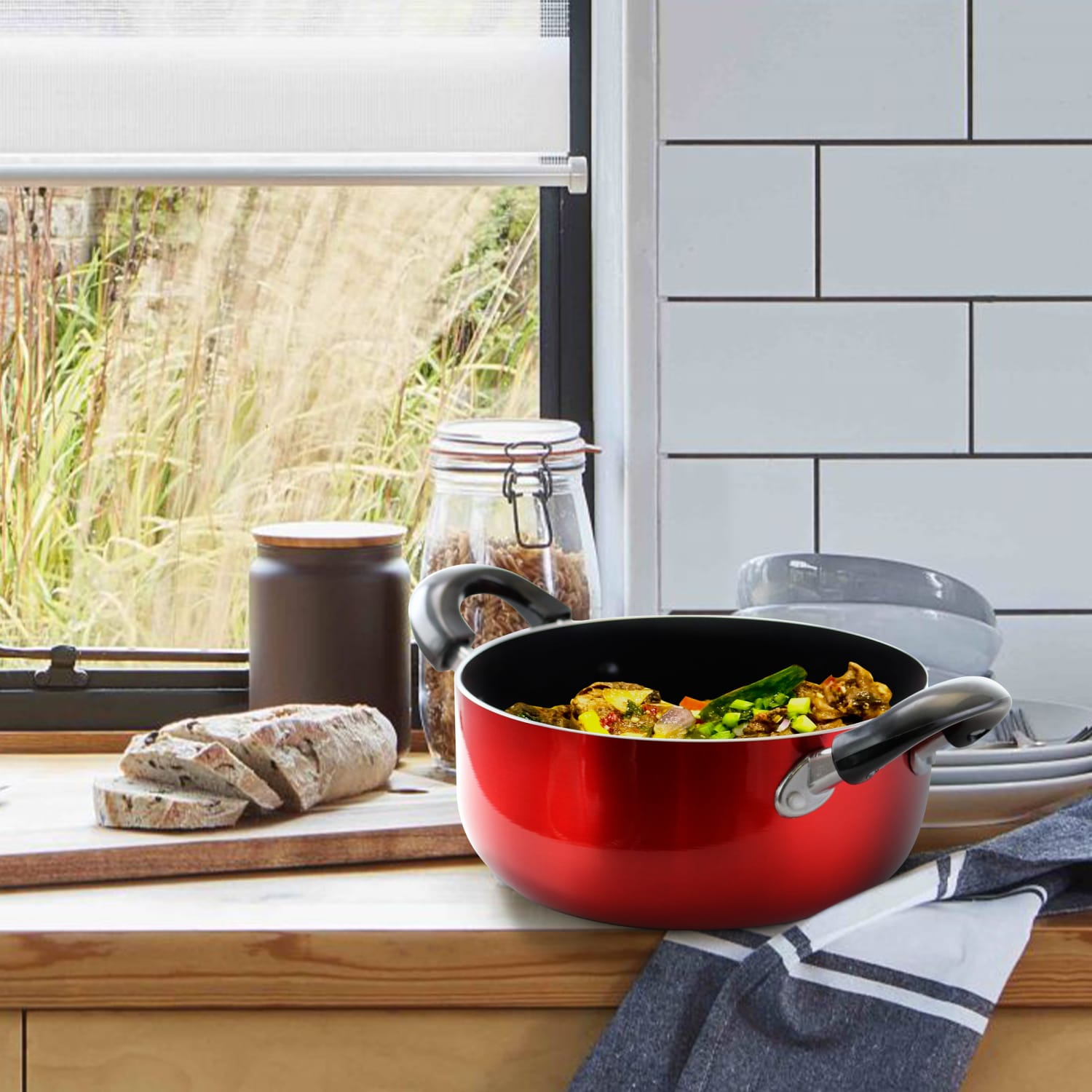Better Chef 3-Quart Aluminum Non-Stick Dutch Oven, Red - Image 3
