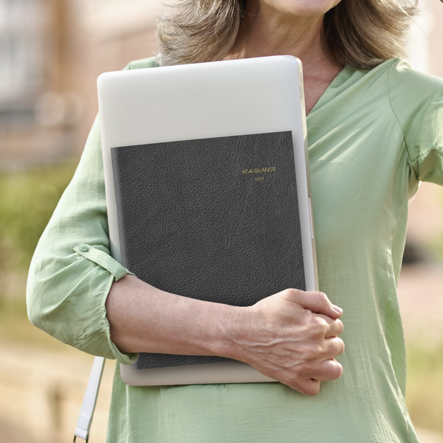 AT-A-GLANCE Executive 2027 Monthly Padfolio Refill for 70-290, Large, 9in x 11in - Image 5