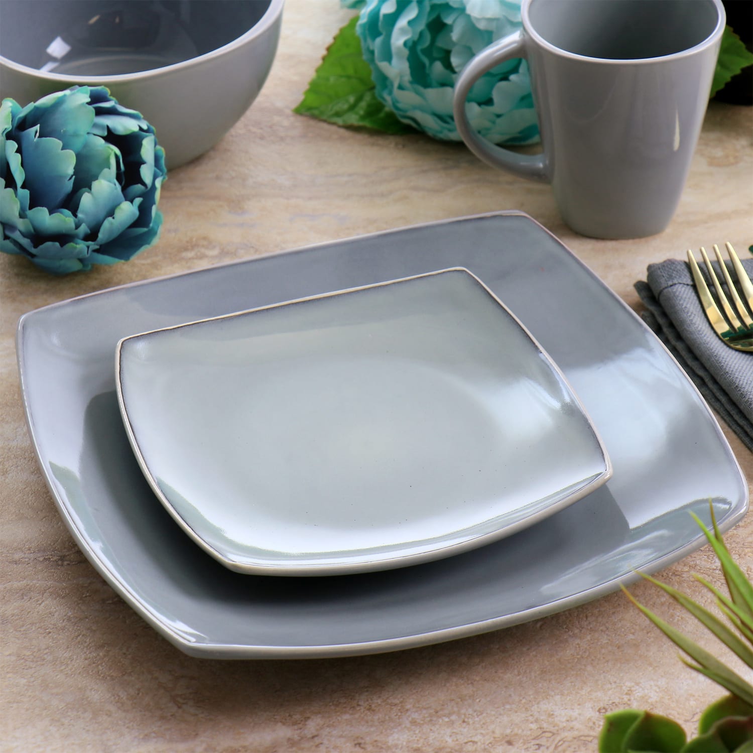 Gibson Elite Soho Lounge 16-Piece Stoneware Dinnerware Set, Light Gray - Image 5