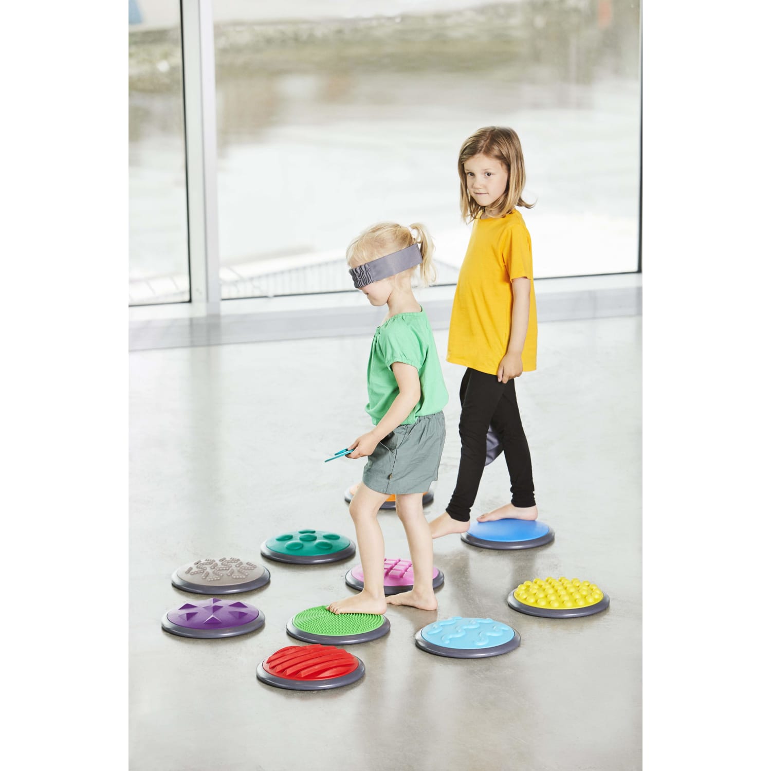 Gonge 22-Piece Tactile Disc Set, Assorted Colors - Image 3