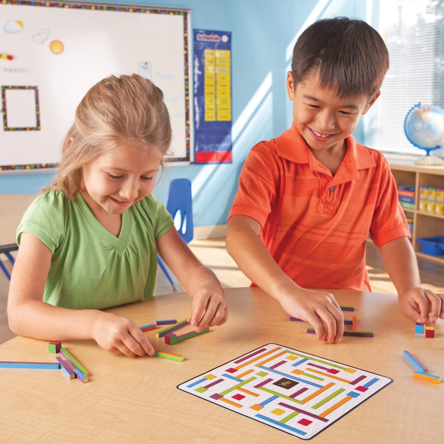 Learning Resources iTrax Critical Thinking Game, 8in x 8in - Image 6