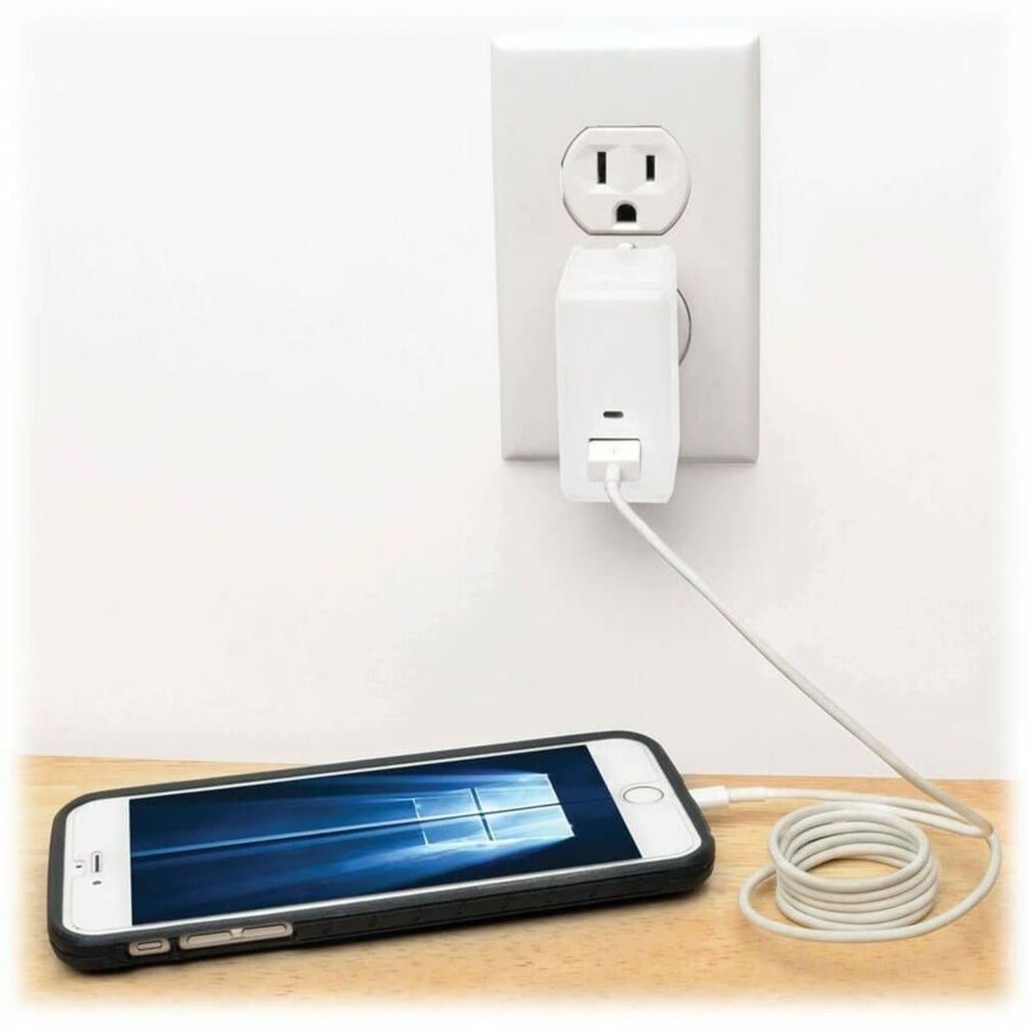 Eaton Tripp Lite Series USB Wall Charger Travel Charger w/ Quick Charge 4x Faster Charge - Power adapter - 18 Watt - 3 A - QC 3.0 (USB) - white - Image 3