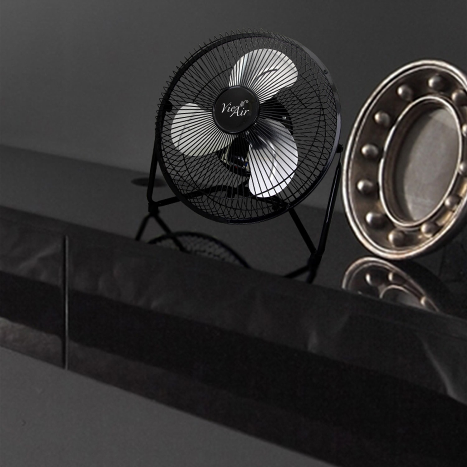 Vie Air 9in 3-Speed High-Velocity Floor Fan, 11-1/2in x 11-1/2in - Image 6