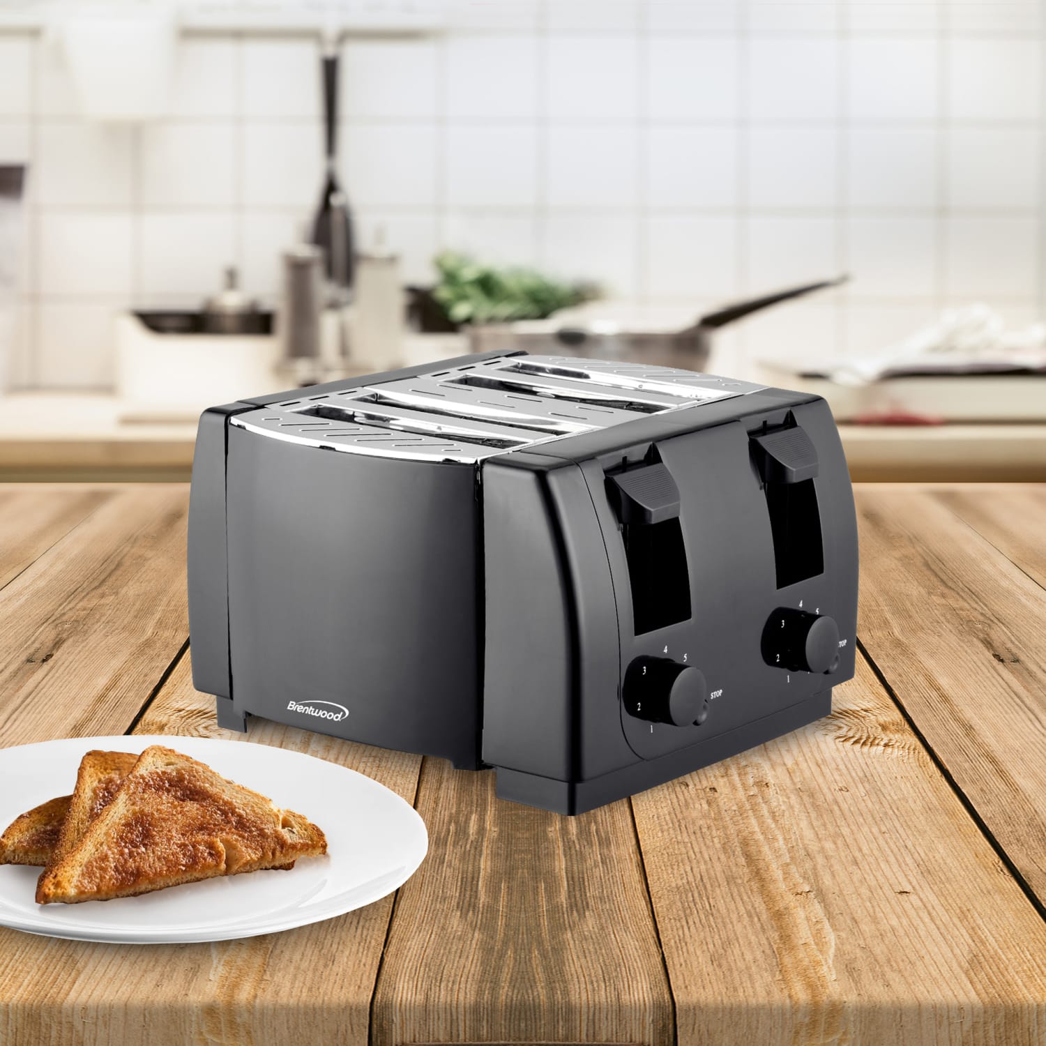 Brentwood Cool Touch 4-Slice Toaster, Black - Image 3