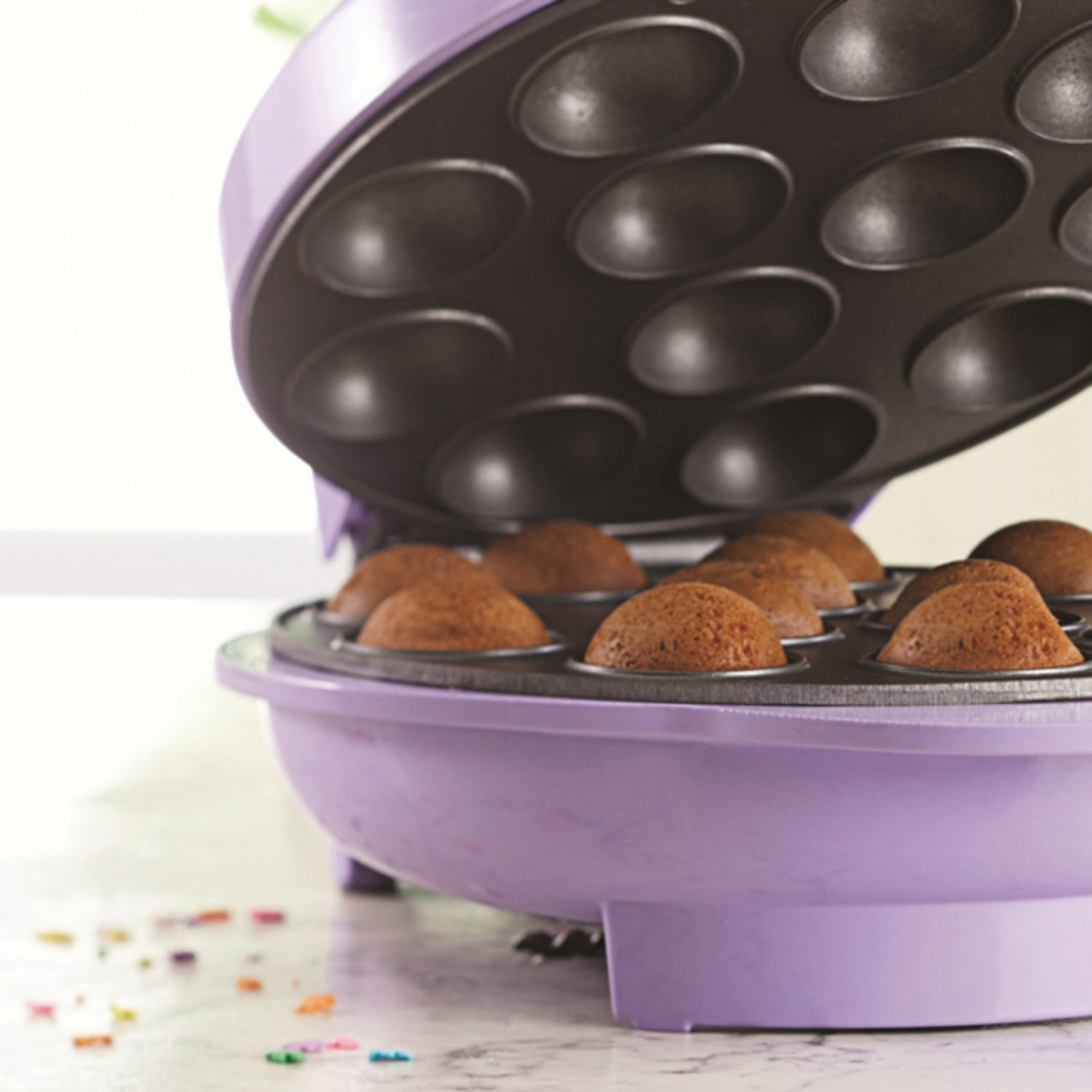 Brentwood Electric Cake Pop Maker, Purple - Image 6