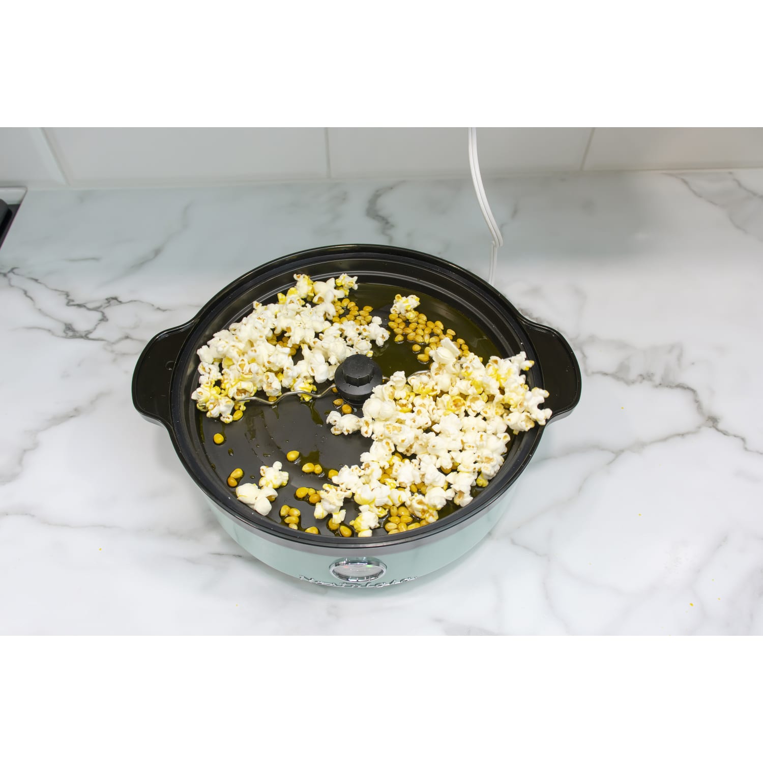 Nostalgia 6-Quart Classic Retro Stirring Popcorn Maker, Aqua - Image 6