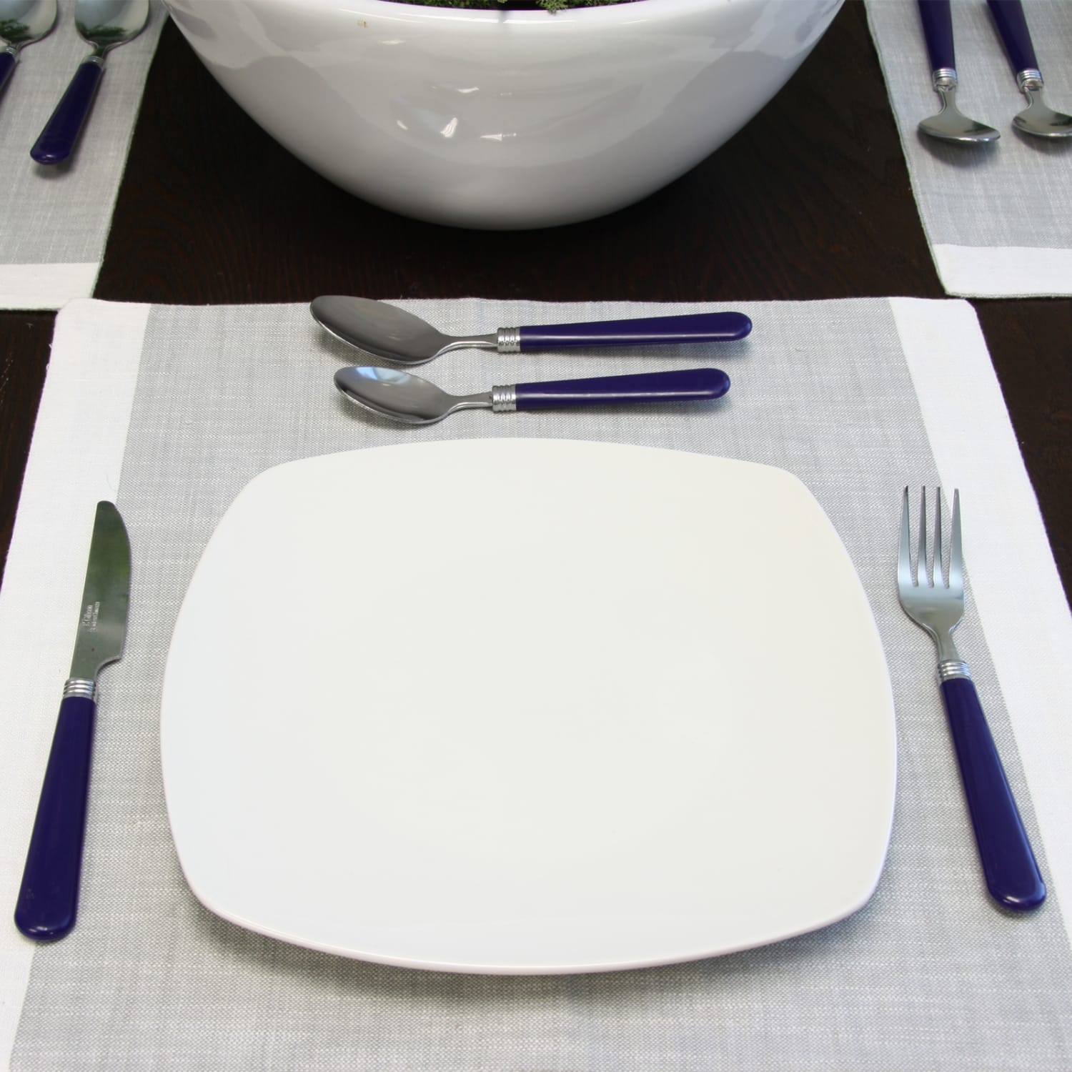 Gibson Sensations II Stainless-Steel 16-Piece Flatware Set With Caddy, Cobalt - Image 4