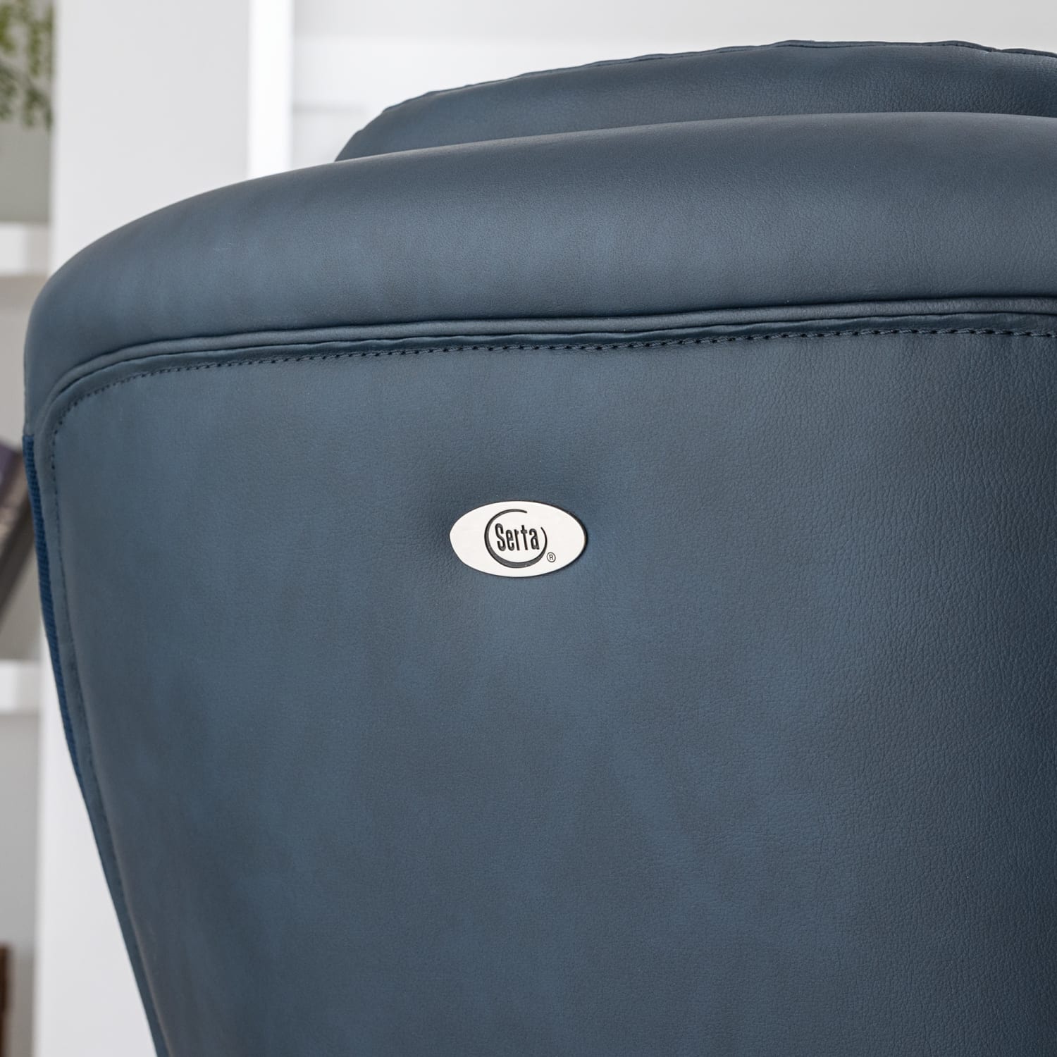 Serta Smart Layers Arlington AIR Ergonomic Bonded Leather HighBack Executive Chair NavySilver PopularChairscom Serta Smart Layers Arlington AIR Ergonomic Bonded Leather High Back Executive Chair NavySilver PopularChairscom