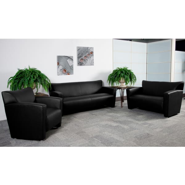 Flash Furniture Hercules Majesty LeatherSoft Faux Leather Chair, Black