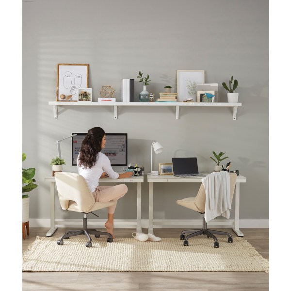 laissy low back task chair