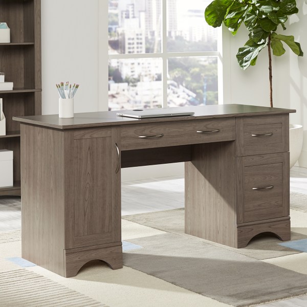 Realspace top computer desk