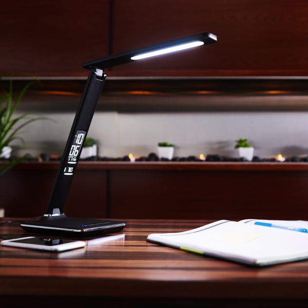 Executive led desk lamp outlet